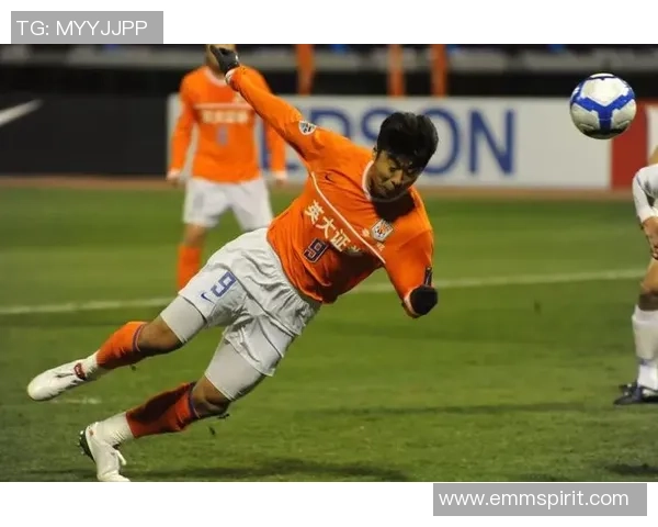 喜讯！中超冠戎行主力将身披鲁能10号战袍露脸，韩鹏草庐三顾约请他